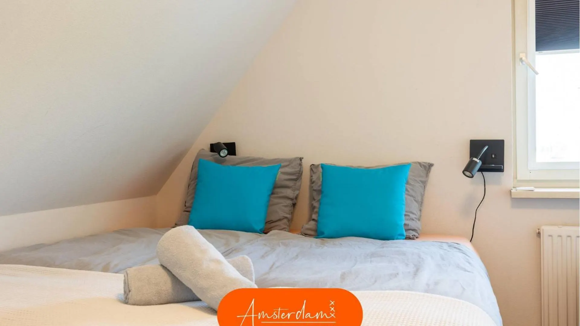 Amsterdam Group Stay - Jacuzzi, Sauna & Cinema Zwanenburg Holiday home